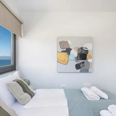 Alectrona Living Crete, Acro